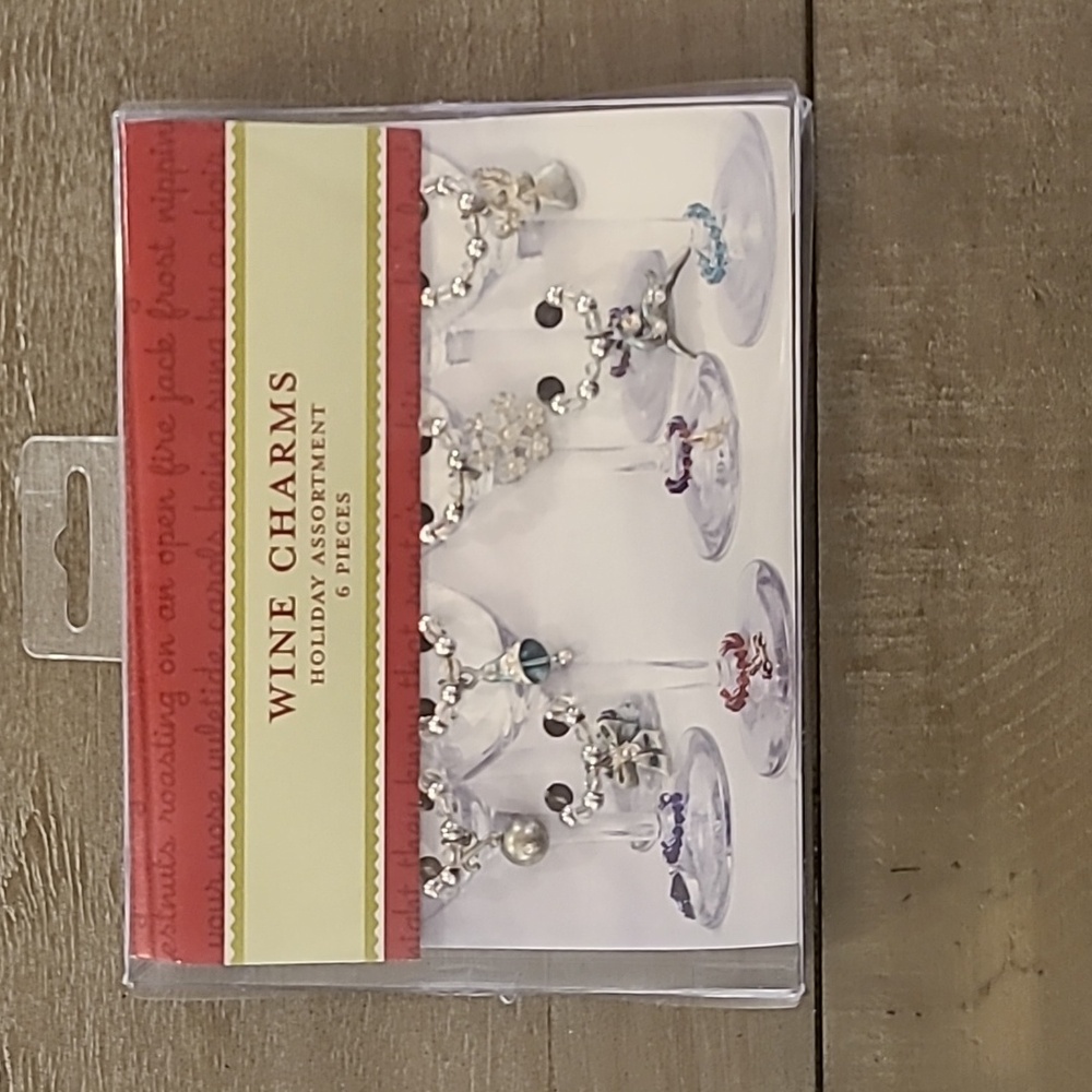 Vintage Holiday Wine Charms Set
